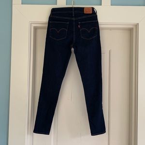 Levi’s 721 high rise skinny jeans